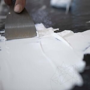 Soudal FIX ALL High Tack White - SKIN Flexible slate adhesive 600 ml