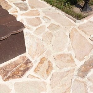 Rhodos Lespezi Polygonal Slate Rhodos Lespezi - Natural Stone for Pavers, Garden Steps, Paths (1 sqm = 3-5 pieces)