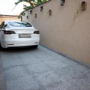 Artico Grey Flamed Granite, 60 x 60 x 1.8 cm