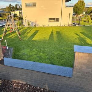 Granite Black Pearl Polisat 2 cm - Countertops, Steps, Glazes and Customized Parts