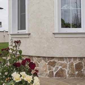 Limestone Polygonal Rock Face - Rustic Yellow | Vertical Placari, Outdoor-Indoor (20mp/pallet)