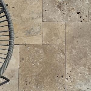 French Pattern Travertine Classic Cross Cut – Unfilled, Antiqued Economy, 1.2 cm