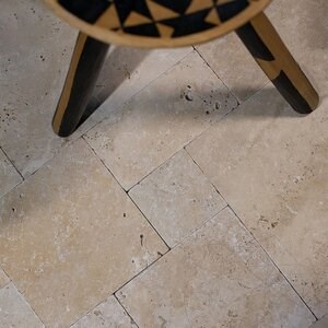 Classic Cross Cut Tumbled Travertine Mini French Pattern Set 1 cm