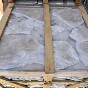 Crazy Paving Classic Tumbled Travertine (9-10 pcs/sqm)