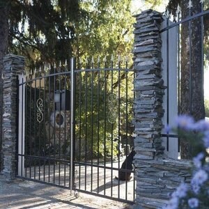 Slate Kavala 3D Strips | Decorative Stone for Vertical Cladding, Exterior-Interior (10-12/pallet)