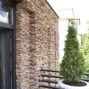Slate Rusty Brown 3D Strips | Decorative Stone for Vertical Cladding, Exterior-Interior (10-12/pallet)