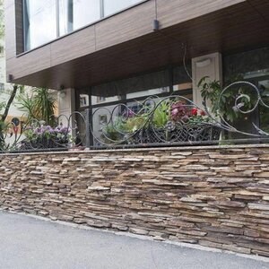 Slate Rusty Brown 3D Strips | Decorative Stone for Vertical Cladding, Exterior-Interior (10-12/pallet)