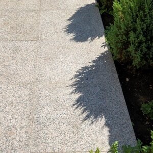Santa Rossa Flamed Granite, 60 x 30 x 1.8 cm