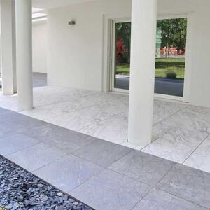 Sinterized Stone L'ALTRA PIETRA Duomo Carrara, 60 X 90 X 2 cm, R11 - Non-Slip for outdoor use