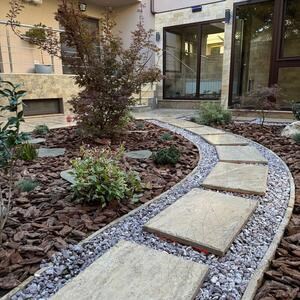 Latte PREMIUM Brushed & Chiseled Edge Travertine, 61 x 40.6 x 3 cm