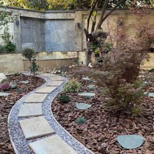 Latte PREMIUM Brushed & Chiseled Edge Travertine, 61 x 40.6 x 3 cm