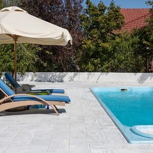 Kavala Cross Cut Bush Hammered Marble, 60 x 30 x 2 cm
