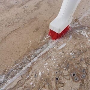 LTP Profesional Claw Red Brush - Perfect for difficult corners or grout joints