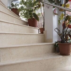 Personalized Pieces Limestone Sunny Dream Polished Limestone Sunny Dream, 2 cm - interior cladding
