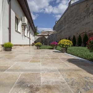 Classic Tumbled Travertine French Pattern Set, 3 cm