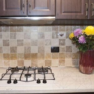 Classic Cross Cut Tumbled Travertine, 10 x 10 x 1 cm