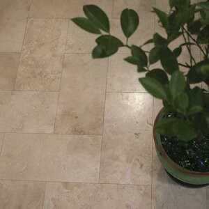 Classic PREMIUM Cross Cut Polished Travertine, 40.6 x 20.3 x 1.2 cm