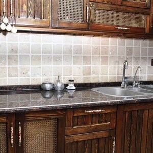 Classic Cross Cut Tumbled Travertine, 10 x 10 x 1 cm - Economy