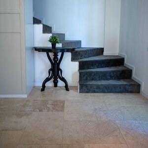 Classic Cross Cut Tumbled Travertine 61 x 40.6 x 1.2 cm - Economy