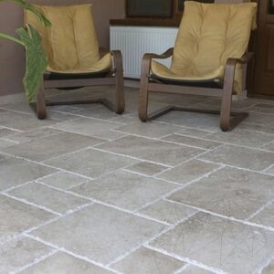 Classic Cross Cut Brushed & Chiseled Edge Travertine French Pattern Set, 3 cm