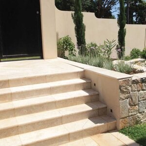 Classic Cross Cut Brushed + Bullnose 1L Travertine, 61 x 30.5 x 3 cm (Stairs & Pool Cooping)