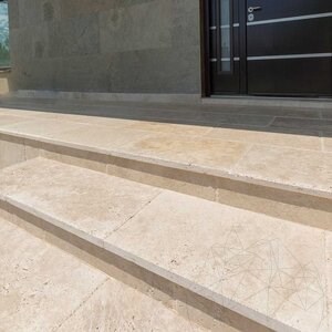 Classic Cross Cut Brushed & Chiseled Edge Travertine, 61 x 40.6 x 3 cm