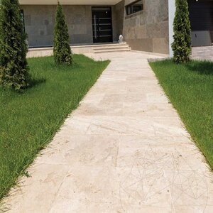 Classic Cross Cut Brushed & Chiseled Edge Travertine, 61 x 40.6 x 3 cm
