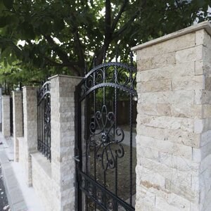 Classic Splitface Travertine, 5 cm x FL x 2.2 cm