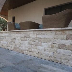 Classic Splitface Travertine, 7.5 cm x FL x 2.2 cm