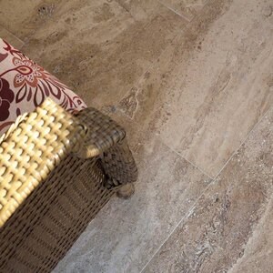 Latte PREMIUM Brushed Travertine, 61 x 30.5 x 1.2 cm