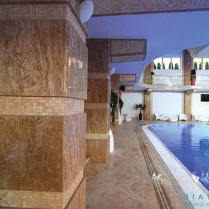 Latte PREMIUM Polished Travertine, 61 x 30.5 x 1.2 cm