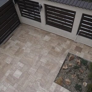Latte PREMIUM Brushed & Chiseled Edge Travertine French Pattern Set, 3 cm