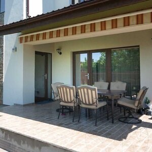 Latte PREMIUM Brushed & Chiseled Edge Travertine, 30.5 x 15 x 3 cm