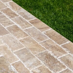 Latte PREMIUM Brushed & Chiseled Edge Travertine, 30.5 x 15 x 3 cm