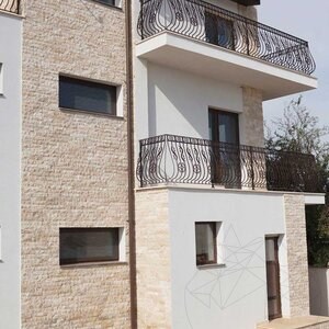 Multicolored Splitface Travertine, 7.5 cm x FL x 2.2 cm