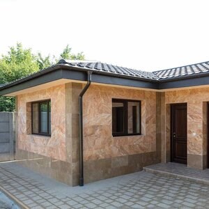 Peach Cross Cut Polished Travertine 61 x 30.5 x 1.2 cm