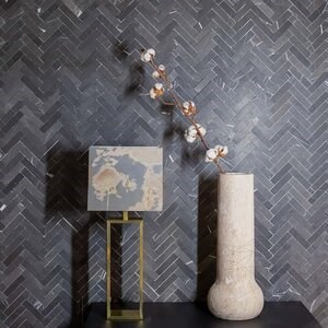 Milano Classic Riven Travertine Vase, 50 x 20 x 10 cm