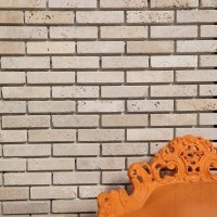 Classic Cross Cut Tumbled Travertine Brick  20.3 x 5 x 3 cm
