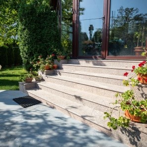 Granite Santa Rossa Fiamat 1.8 cm - Countertops, Steps, Glazes and Customized Pieces