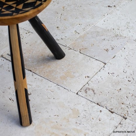 Classic Cross Cut Tumbled Travertine French Pattern Set 1.2 cm