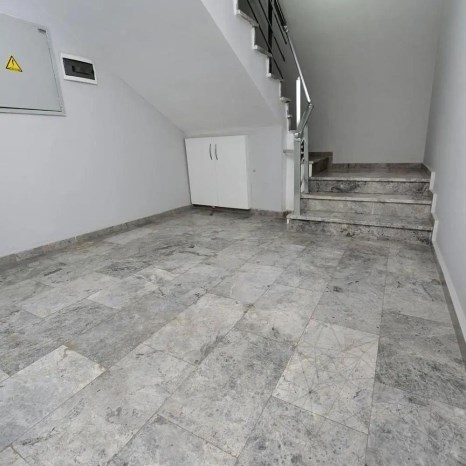 Tundra Grey Honed Marble, 61 x 30.5 x 1.2 cm