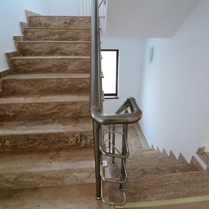 Travertine Latte Polisat 3 cm - Countertops, Steps, Glazes and Personalized Pieces