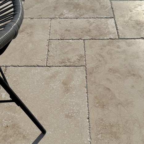 Classic Cross Cut Brushed & Chiseled Edge Travertine Filled French Pattern Set 1.2 cm