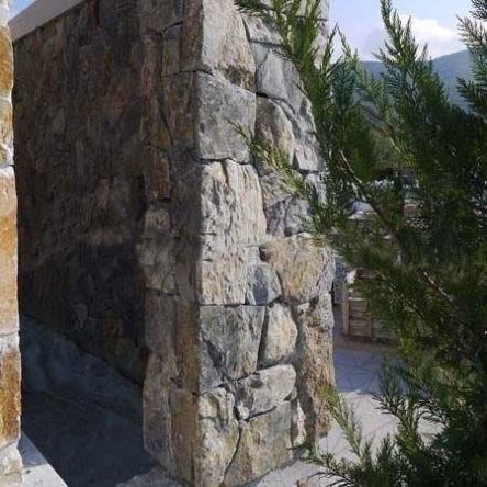 Rock Face Akron Polygonal Marble (Corner Piece)