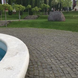 Anthracite Splitface Granite Cobblestone, 10 x 10 x 10 cm (1 ton = 5 sqm)