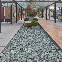 Green Marble Pebbles 2-4 cm KG