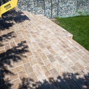 Latte PREMIUM Brushed & Chiseled Edge Travertine, 30.5 x 15 x 3 cm