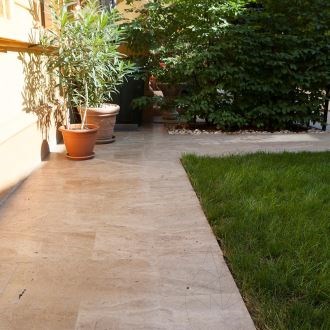 Latte Brushed PREMIUM Travertine 61 x 40.6 x 3 cm