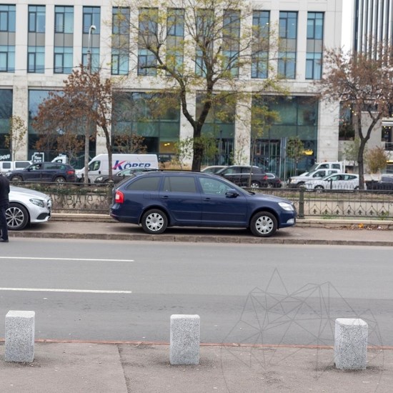 Bianco Sardo Sawn Cut Granite Bollard 20 x 25 x 50 cm