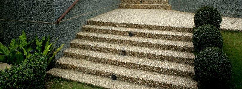 Discover a fashion trend in exterior & interior design: Pebble mosaics